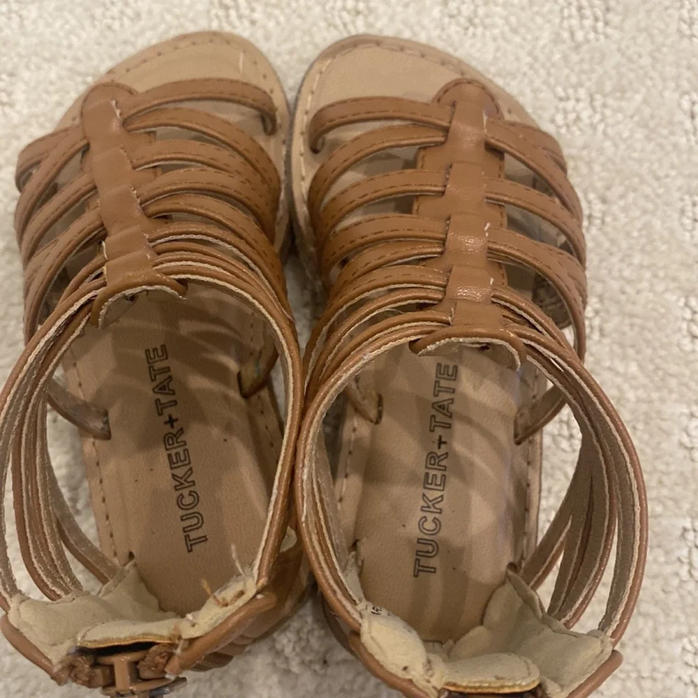 Tucker and Tate Gladiator Sandals - Picture 2 of 4